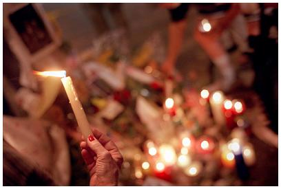 Ground Zero - Kerzen als Ausdruck öffentlicher Trauer