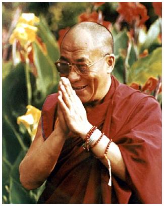 Dalai Lama in der 'Gasho'-Haltung